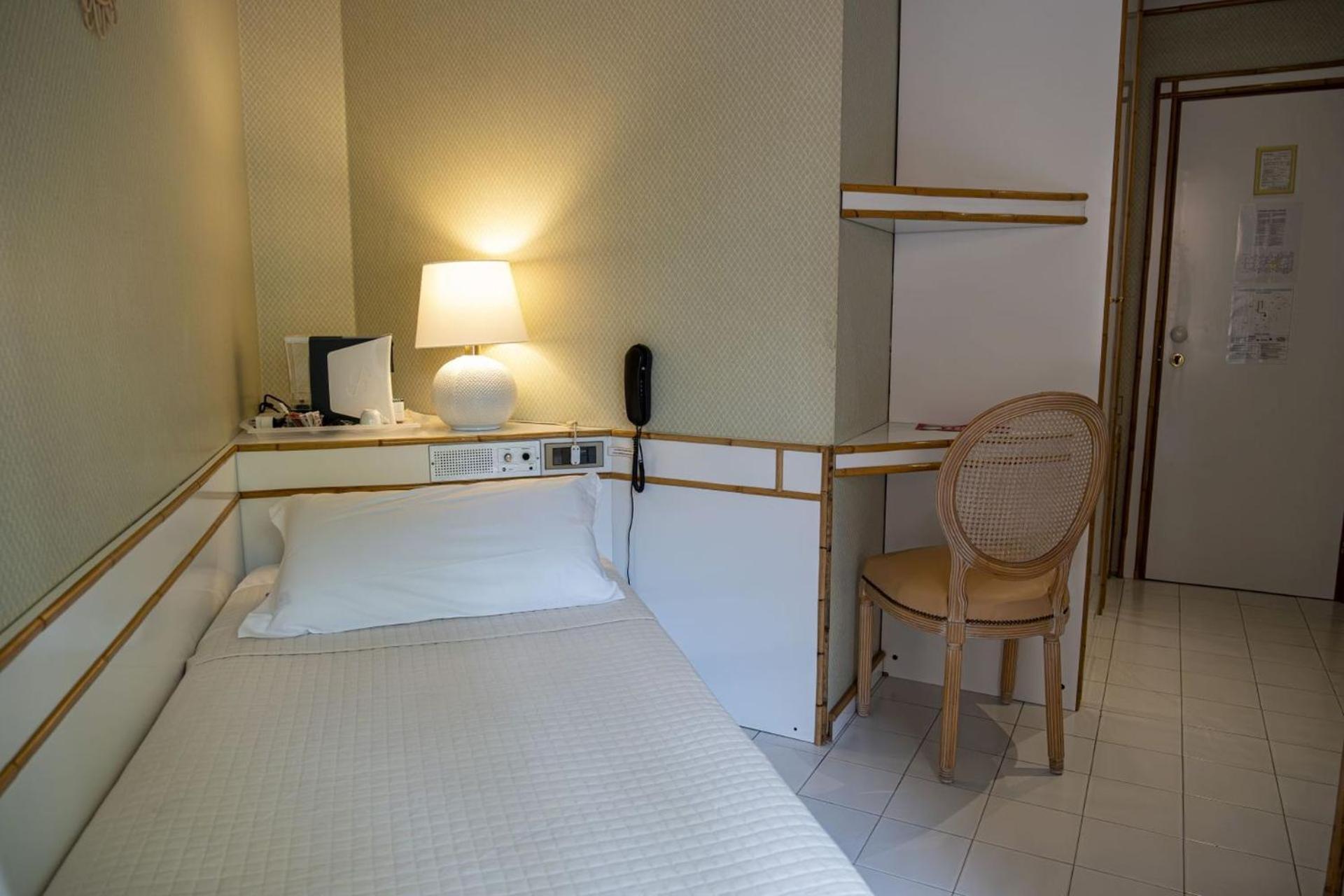 Hotel President - Vintage Hotel In Centro Riccione Exterior foto