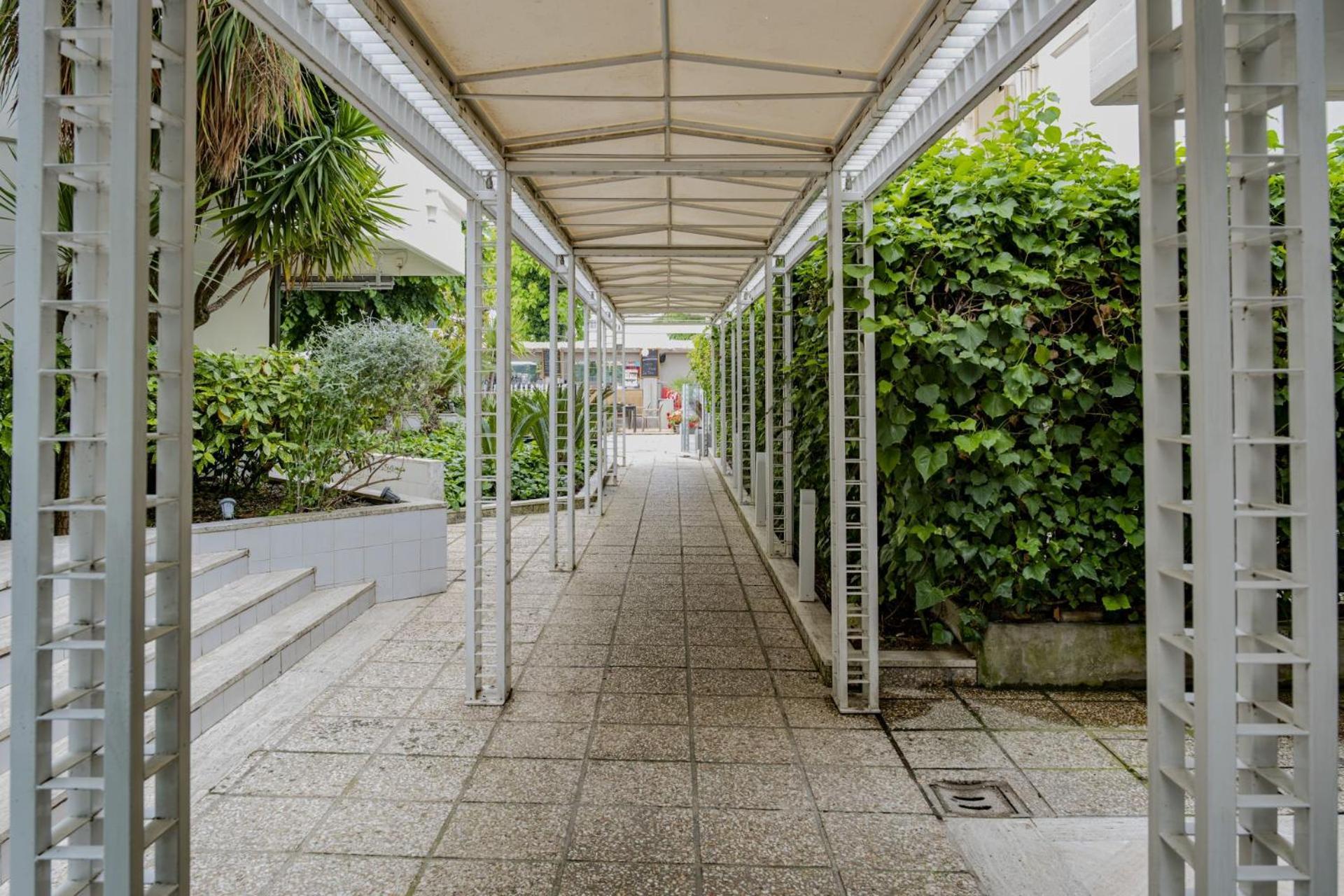 Hotel President - Vintage Hotel In Centro Riccione Exterior foto