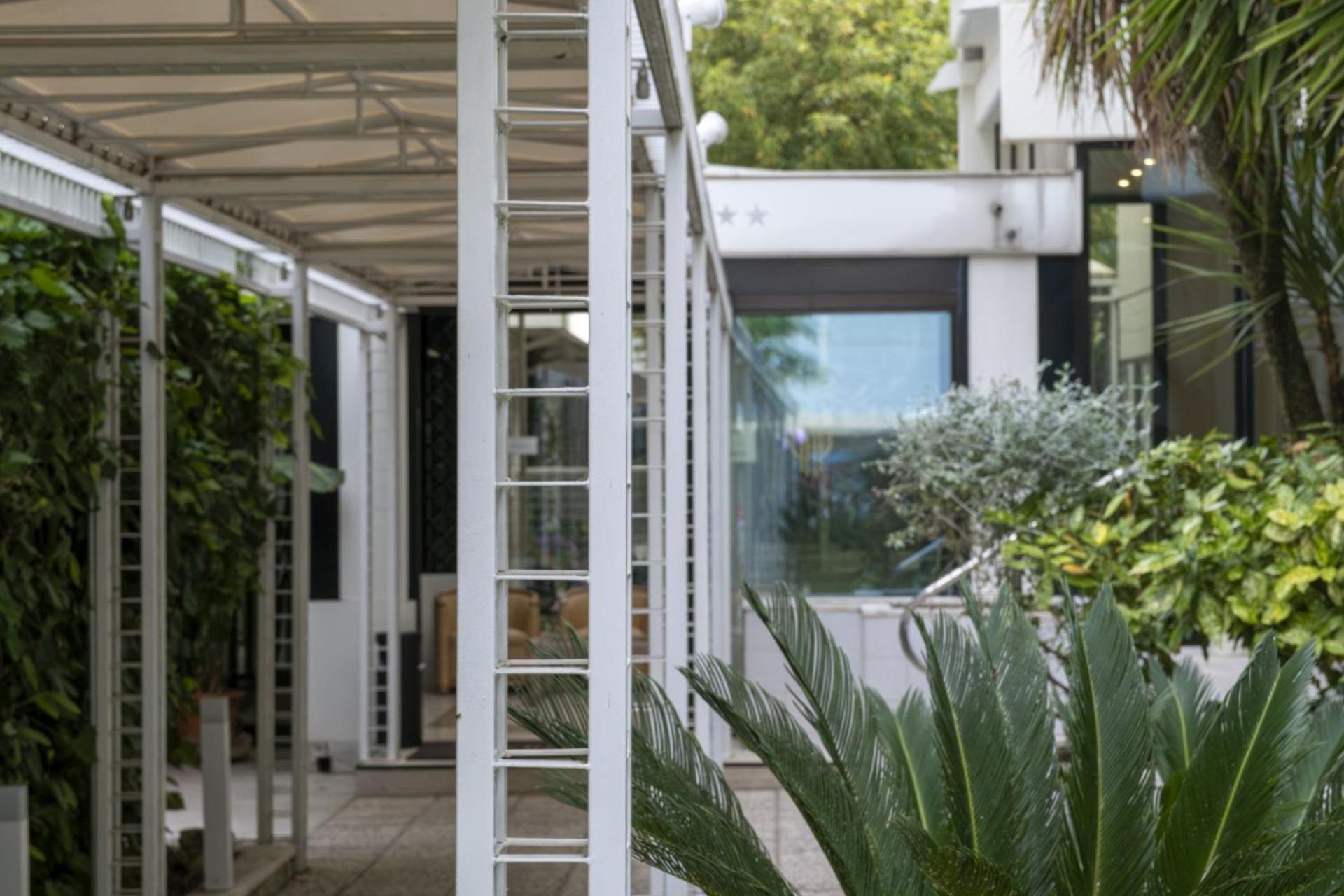 Hotel President - Vintage Hotel In Centro Riccione Exterior foto