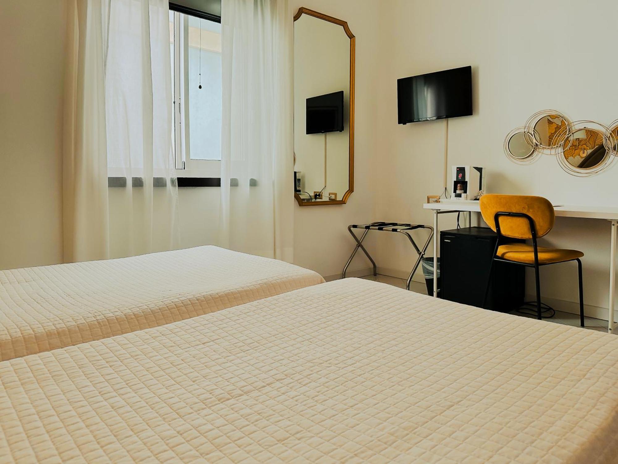 Hotel President - Vintage Hotel In Centro Riccione Cameră foto