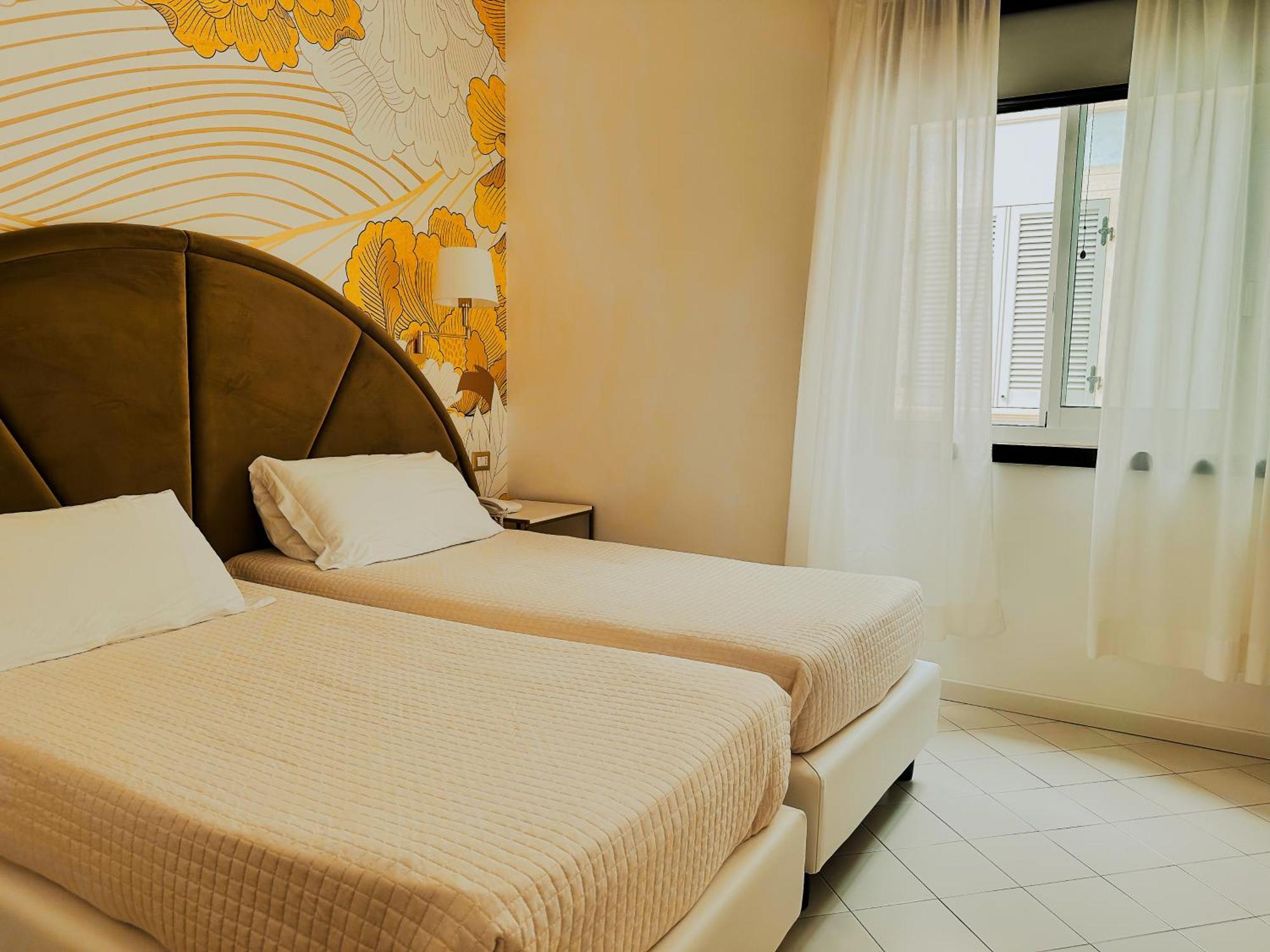Hotel President - Vintage Hotel In Centro Riccione Exterior foto